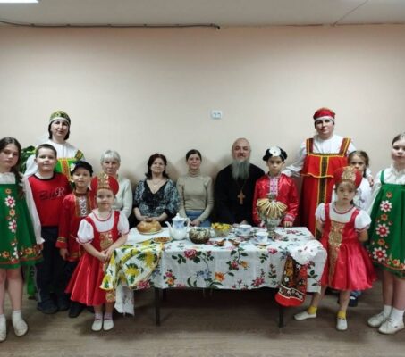 20-ого апреля в Алтунинской библиотеке прошло мероприятие на тему «Русские народные посиделки».
