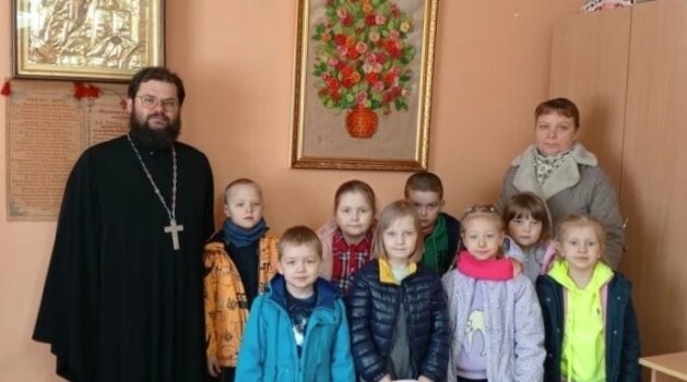 «Малышам о духовных книгах»
